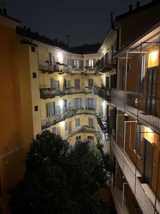 Porta Romana Experience - Authentic Milanese Flat Appartamento *